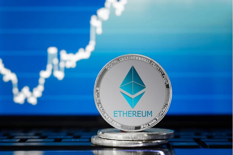 ETH se recupera e prepara caminho para os US$ 2.000 Por CriptoFácil