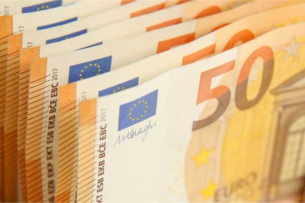 EUR/USD Bears Eye $1.0650 on US ISM Non-Manufacturing PMI