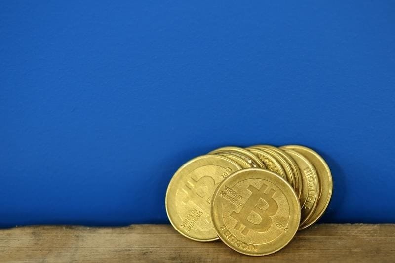 Bitcoin se recupera e stablecoins seguem abaixo da paridade Por CriptoFácil