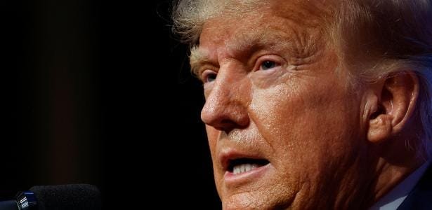 Twitter é multado por demora para entregar dados sobre Trump