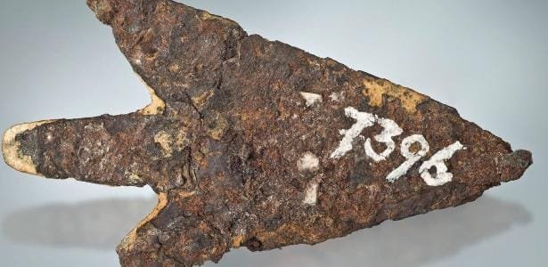 Cientistas descobrem que ponta de flecha de 3 mil anos é feita de rocha espacial