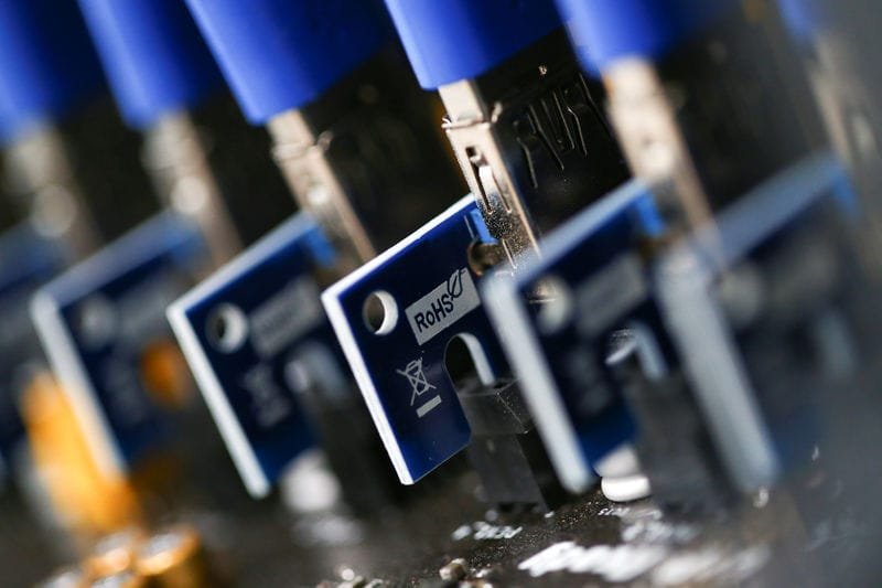 Argentina vai minerar Bitcoin com gás da produção de petróleo Por CriptoFácil