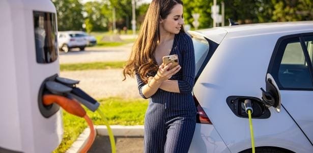 Apagão? Veja se Brasil tem energia para futuro com carros elétricos