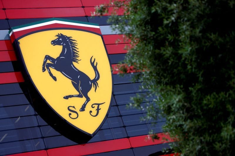 Ferrari aceitará criptomoedas como pagamento nos EUA Por Reuters