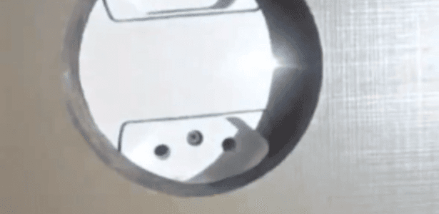 Casal acha câmera em quarto de resort; como evitar bisbilhotagem?