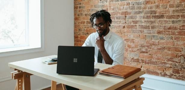 Como fazer a tela do notebook parar de desligar no Windows 10