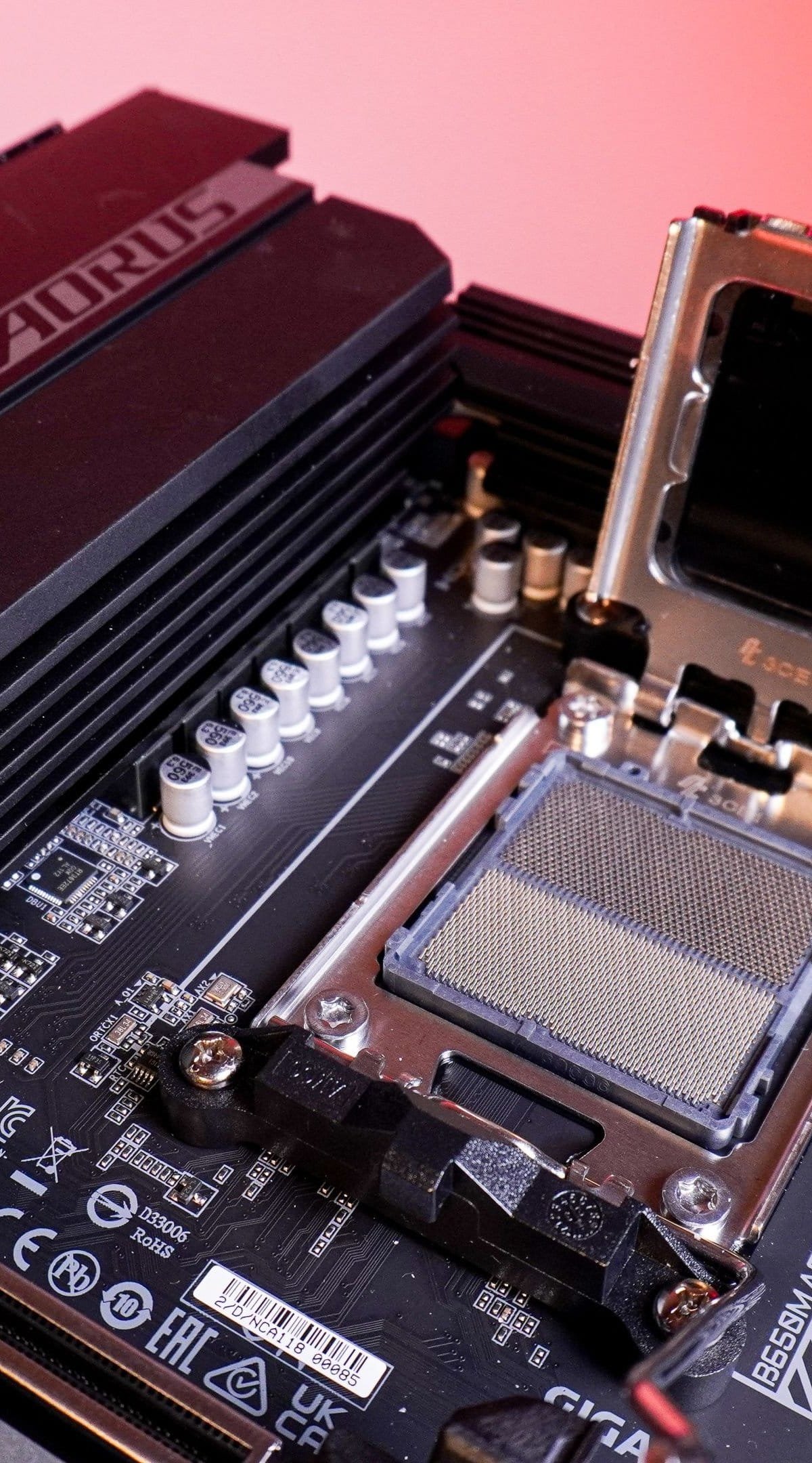 Review B650M AORUS Elite AX: uma placa-mãe intermediária caprichada