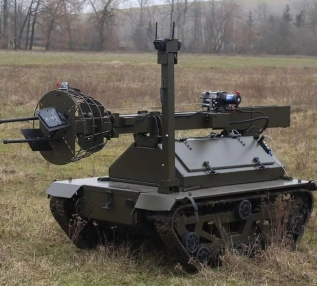 ‘Drone terrestre’ faz retransmissão de rádio na Guerra da Ucrânia