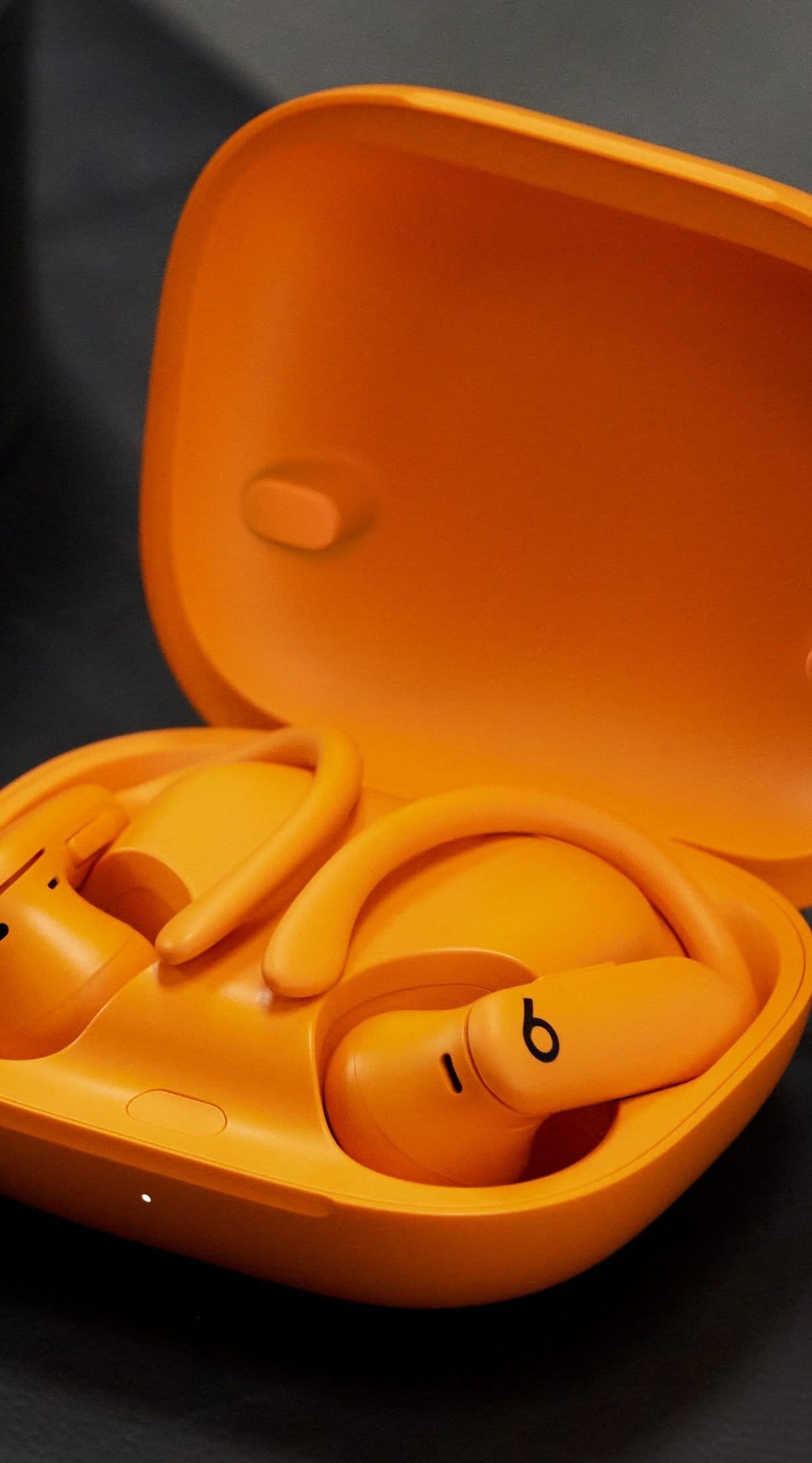 Powebeats Pro 2: novo fone chega com sensor de frequência cardíaca e melhorias no design