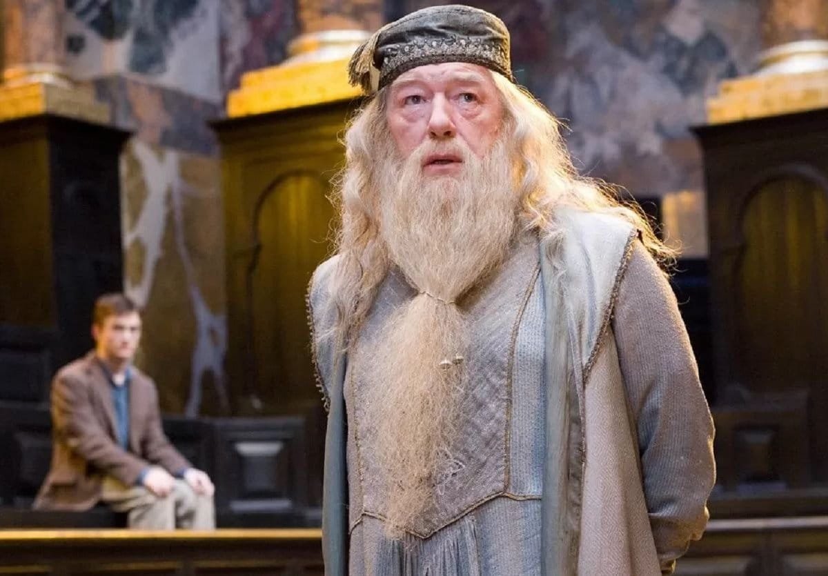 Série de Harry Potter já tem ator que fará Alvo Dumbledore! Conheça John Lithgow