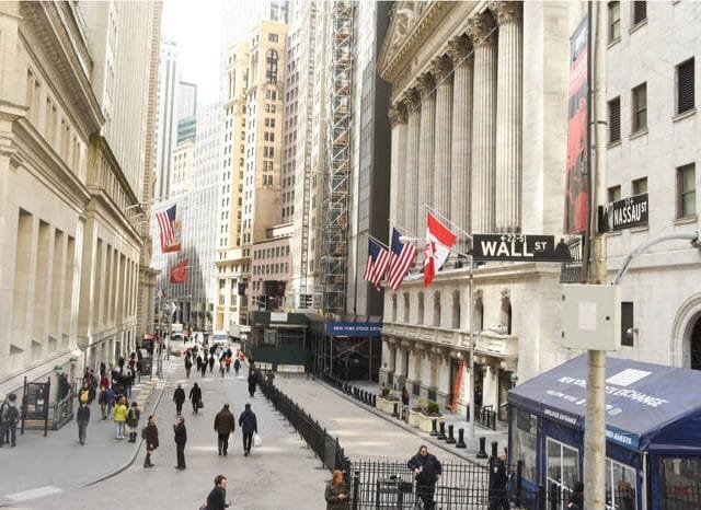 NASDAQ Index, SP500, Dow Jones Forecasts – NASDAQ Plunges As Traders Sell Tech Stocks