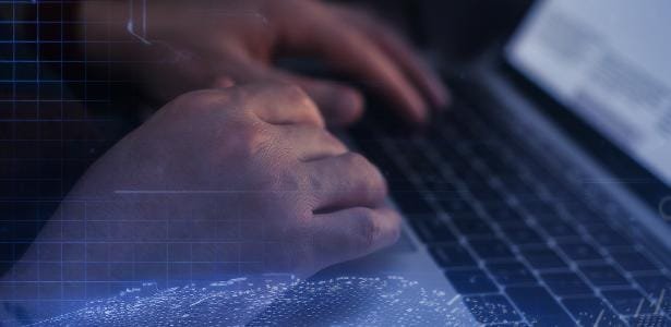 Hackers brasileiros vendem acesso para invasão estrangeira a empresas