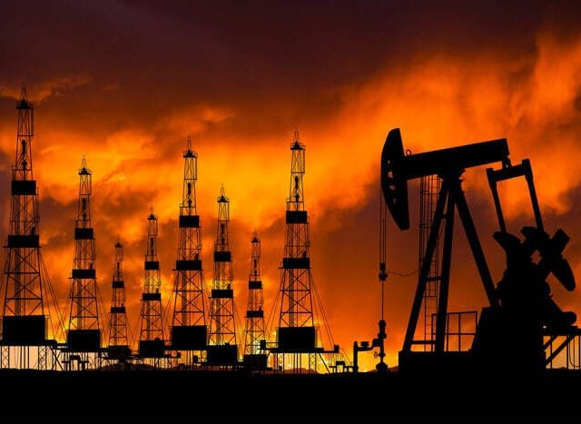 Crude Oil Price Outlook – Crude Oil Continues to See Sideways Action