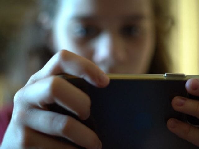 TikTok lança ‘Hora do Sono’ e mais recursos para reduzir tempo de tela de adolescentes na rede social | Tecnologia