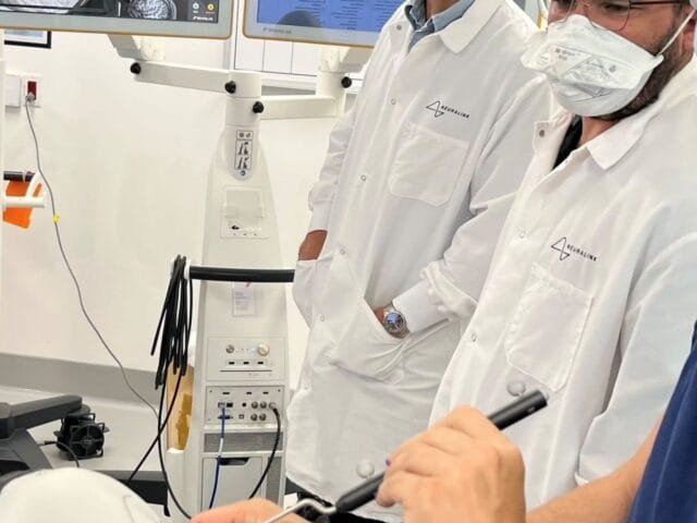 Neuralink: startup de Elon Musk procura novos voluntários para implantar chip cerebral