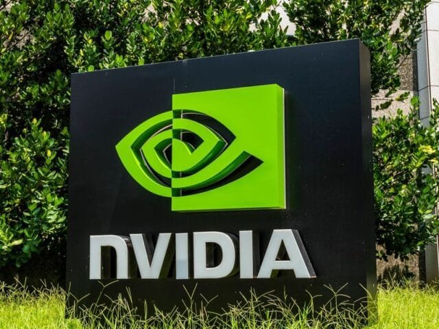 Nvidia fabricará servidores para IA nos EUA e investirá R$ 3 trilhões