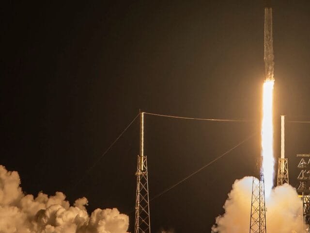 SpaceX lança 27 novos satélites da Starlink e quebra recorde com o foguete Falcon 9