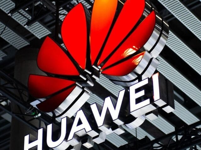É guerra: Huawei já teria infraestrutura de IA com mais potência que a da Nvidia
