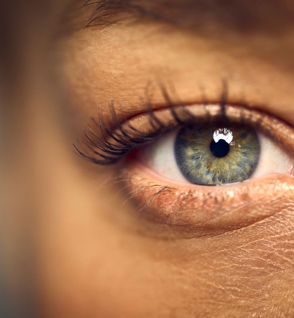 Injeções de ouro nos olhos: tratamento promete reverter cegueira com nanopartículas