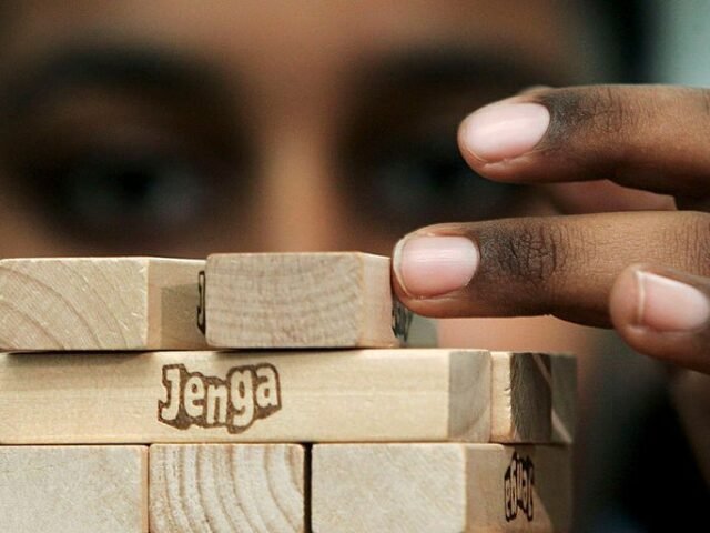 Sua nuvem pode despencar: o conceito Jenga na Cibersegurança