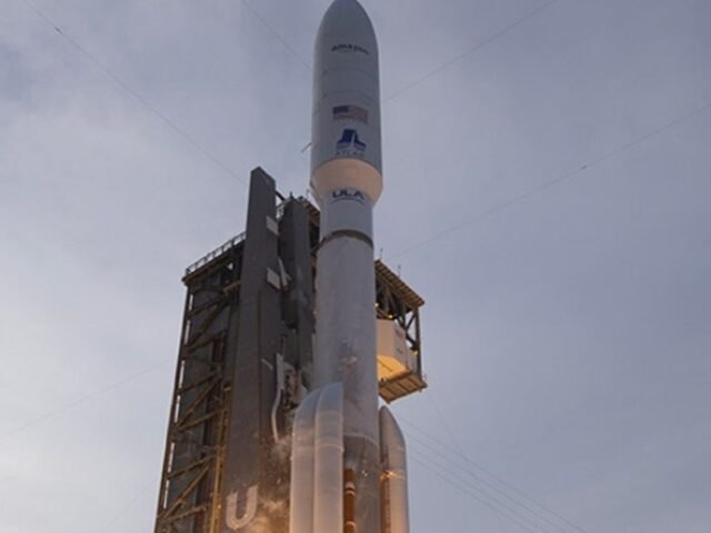 Amazon lança satélites ao espaço para brigar com a Starlink de Musk