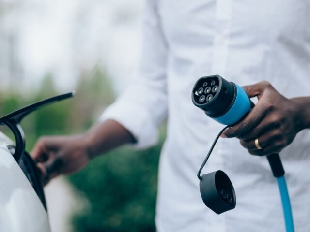 Como funciona o IPVA para quem tem carro elétrico?