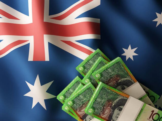 AUD/USD, NZD/USD, and USD/JPY Analysis: Rate Cut Bets and Trade Tensions Drive Volatility
