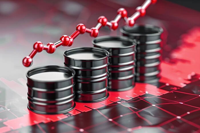 Oil News: Crude Struggles at $63.06 Pivot as Traders Brace for Demand Weakness