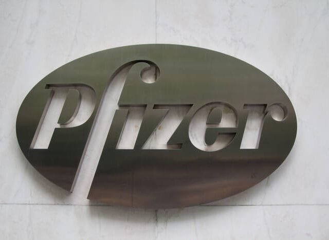 S&P 500: Pharma Giants Lead Decline as Tariff Threats Rattle Pfizer, Merck, Johnson & Johnson