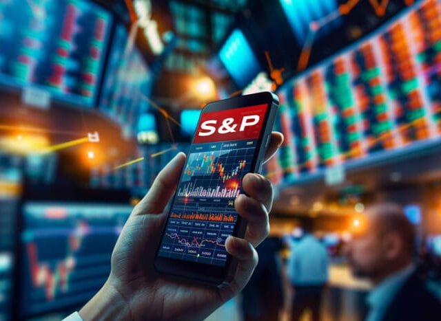 S&P 500 Forecast: Tech and Materials Lead Sector Gains as Apple and JPMorgan Surge