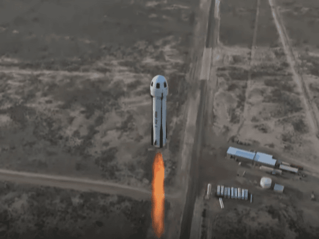 Kardashians e Oprah: veja as celebridades que foram assistir voo espacial de Kate Perry