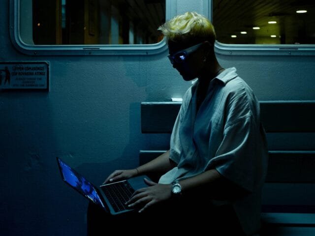 'Eu a encontrei por 30 segundos — e ela me perseguiu depois por 4 anos'