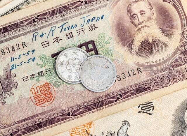 Japanese Yen and Aussie Dollar Forecasts: Tariffs, China GDP, and BoJ in Focus