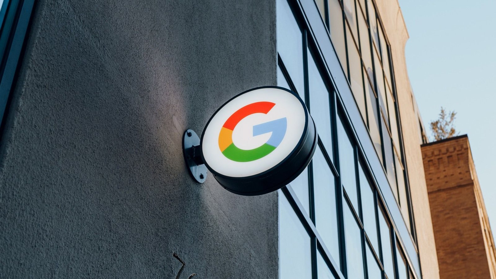 Google vai exibir anúncios na “Visão Geral criada por IA” — mas só porque você os acha úteis