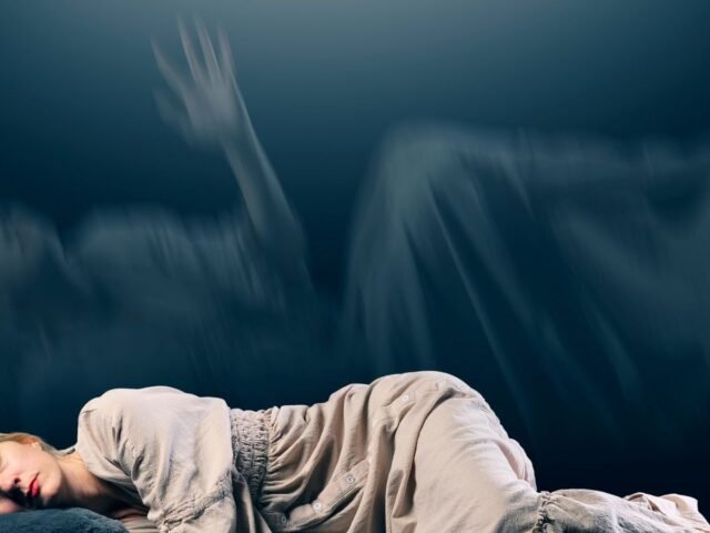 Sonhos lúcidos e alta inteligência: uma manifestação de eficiência neural