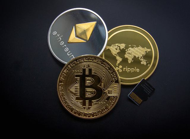 Bitcoin, Ethereum, XRP Analysis: Will Altcoins Follow BTC’s Pump to Record Highs