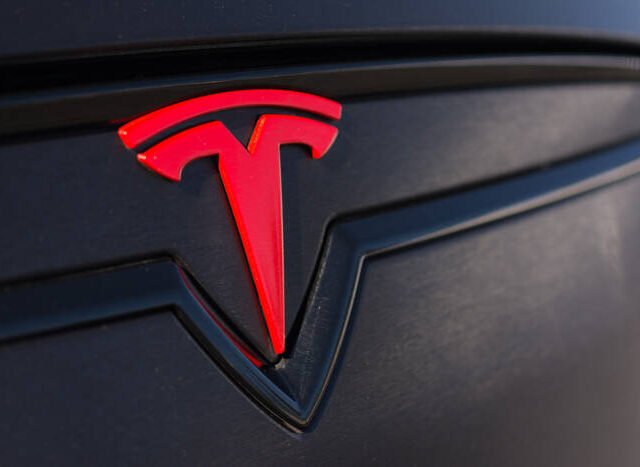 TSLA, PLTR and SMCI Forecast – Tech Stocks Look Soft in Premarket