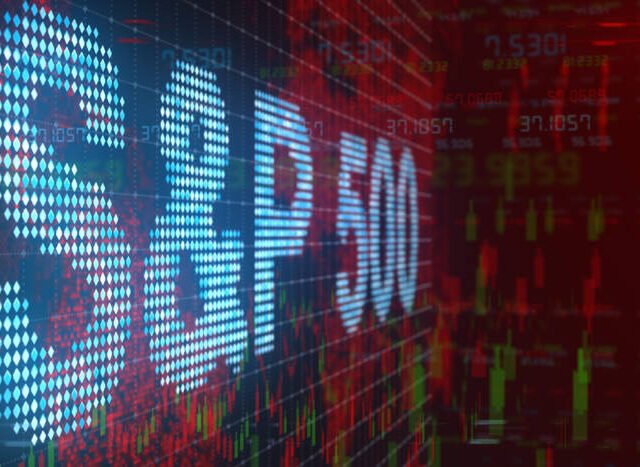 S&P 500: Rising Treasury Yields, Moody’s Downgrade and Budget Fears Hit US Stocks