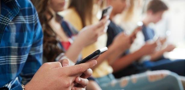 ‘Crianças não devem ter rede social antes dos 16 anos’, defende autor