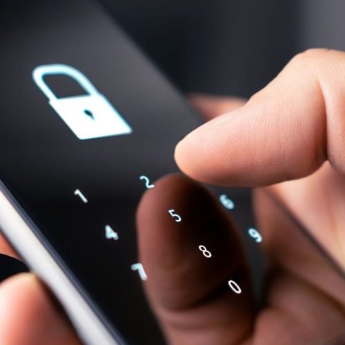 Android 16 vai copiar recurso do iOS e forçar reinicialização de celular inativo