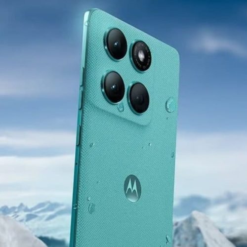 Motorola lança o celular Edge 60 Fusion com tela curva e belas cores; veja o preço no Brasil