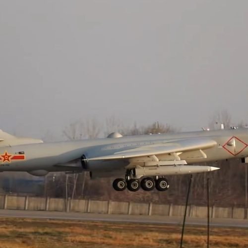 Alerta aos EUA? China exibe mísseis hipersônicos em exercícios militares ao redor de Taiwan