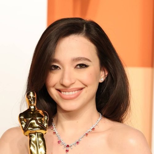 Brasileiros atacam redes sociais de Mikey Madison e Oscar após derrota de Fernanda Torres