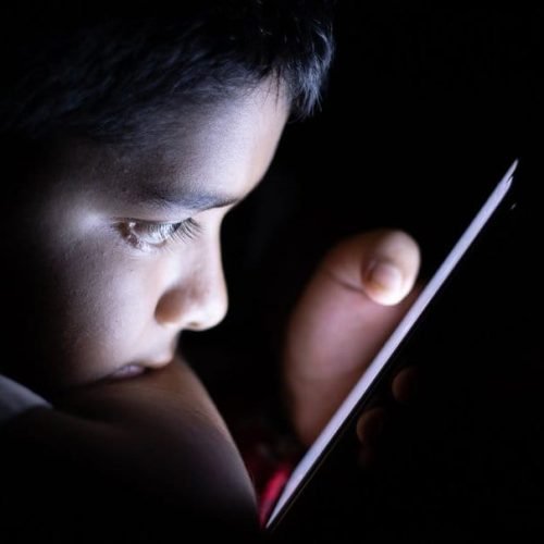 Brasil é um dos países que mais teve denúncias de abuso infantil na internet em 2024