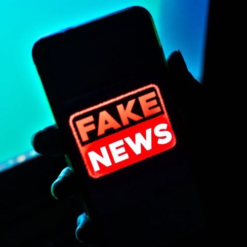 Meta reduz moderação e acende alerta sobre desinformação – The BRIEF