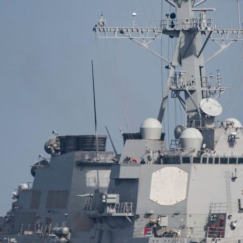 Marinha dos EUA abateu drones sem disparar tiros ou mísseis