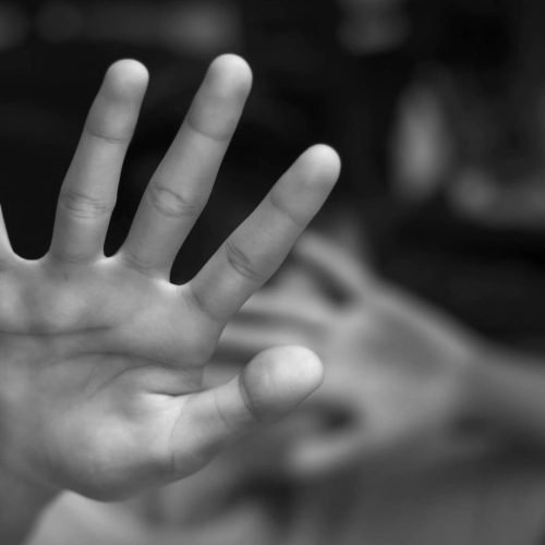 Polícia Civil investigará rede social por apologia à violência contra menores