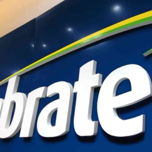 Que fim levou a Embratel, ex-estatal de telefonia e dona do \”Faz um 21\”?