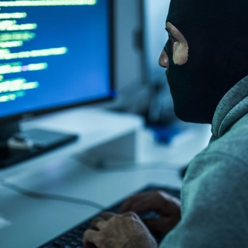 Nova versão de vírus rouba senhas de centenas de programas no Windows