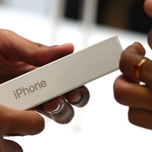 MP de Goiás pede suspensão de compra de 25 iPhones 16 Pro Max para vereadores de cidade goiana
